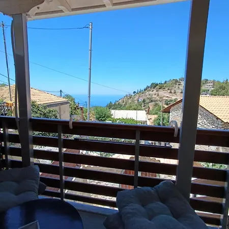 Maniaveta's House Vakantiehuis Exanthia